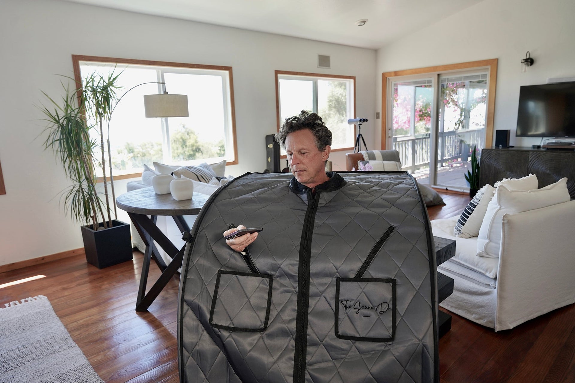 Sauna Dr powered by Therasage with male model