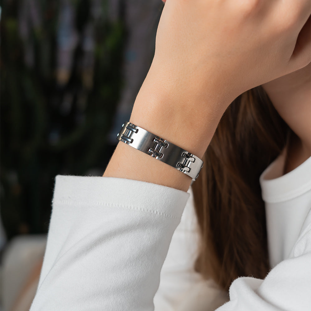 HealthyLine Stainless Steel Energy Bracelet 4-in-1. 2 Colors available. Model B005