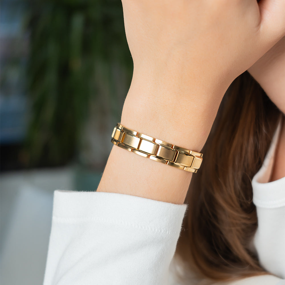 HealthyLine Stainless Steel Magnetic/Energy Bracelet 4-in-1. 4 Colors available. Model B001M