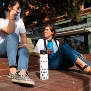 Epic Escape Glass Bottle with Filter 32 oz Outside