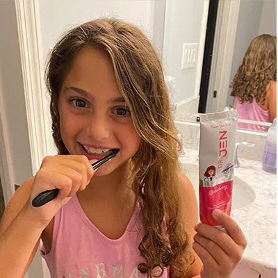 Dr. Jen’s Fluoride-Free Strawberry Toothpaste (10% Nano Hydroxyapatite) has a delicious strawberry flavor makes it a kid-approved favorite, making brushing time a breeze.