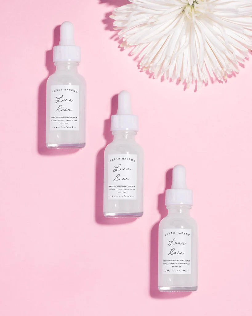 Luna Rain Serum is Formulated with our dream team 15% AHA + BHA blend, Macro-algae Collagen, and Vitamin C-rich oils