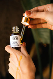 Anima Mundi ROSE Body Oil helps restore damaged skin