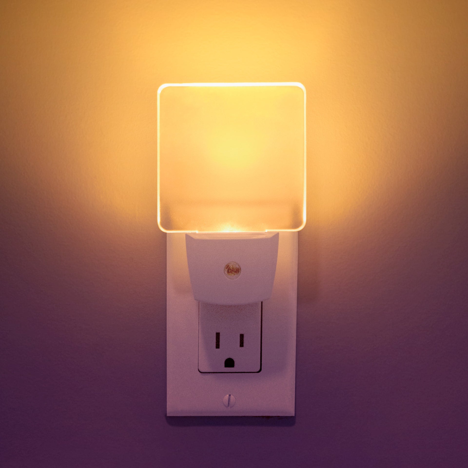 HarthYourHome Sleep Mode Nite Lite 2. No Blue Light. Turns on at night and off during the day for effortless, energy-efficient operation.