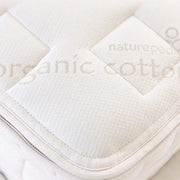 organic materials to a landfill-saving zippered construction, the EOS Pillow Top Mattress embodies Naturepedic’s commitment to sustainability